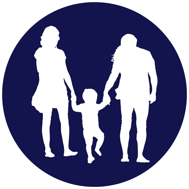 Siluetas de dos adultos y un niño de la mano, sobre un fondo circular azul.
