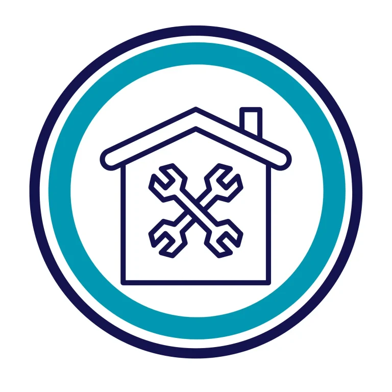 Icono de casa con herramientas en forma de cruz dentro de un círculo que representa la reforma de una vivienda